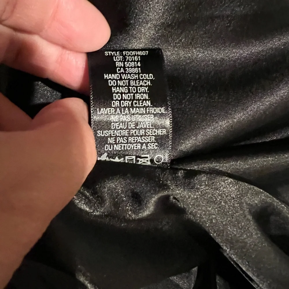 Tahari Black 100% Silk Formal Party Charlotte Dress Satin Look Ruffles NWT New - Picture 9 of 9